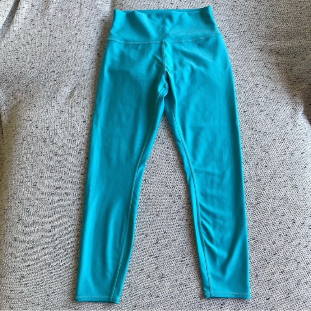 Alo Airlift 7/8 Leggings - Bright Aqua - Large